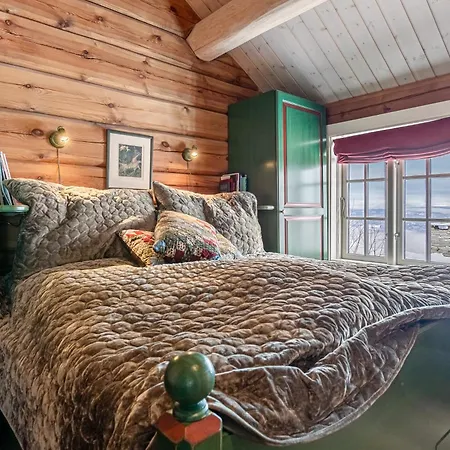Tommerhytte I Valdres Med Panoramautsikt Over Fjellene