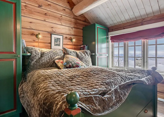 Tommerhytte I Valdres Med Panoramautsikt Over Fjellene